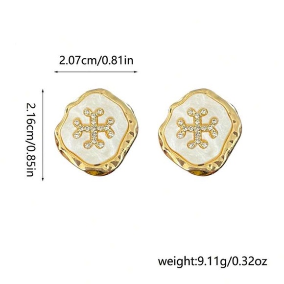 Earrings - Picture 4 of 9